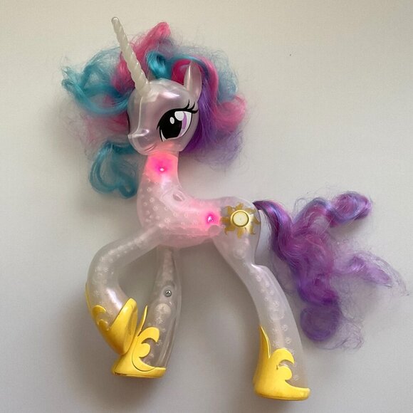 MY LITTLE PONY GLITTER AND GLOW PRINCESS CELESTIA - Picture 3 of 11